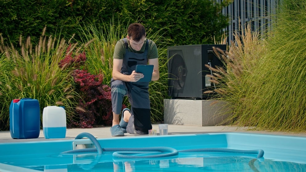 https://www.mebsfacility.com/hubfs/blog-images/hero-swimming-pool-maintenance-dubai.jpg